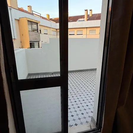 Privado Com Banheiro No Centro De Maison d'hôtes Viseu