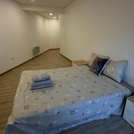Privado Com Banheiro No Centro De Viseu